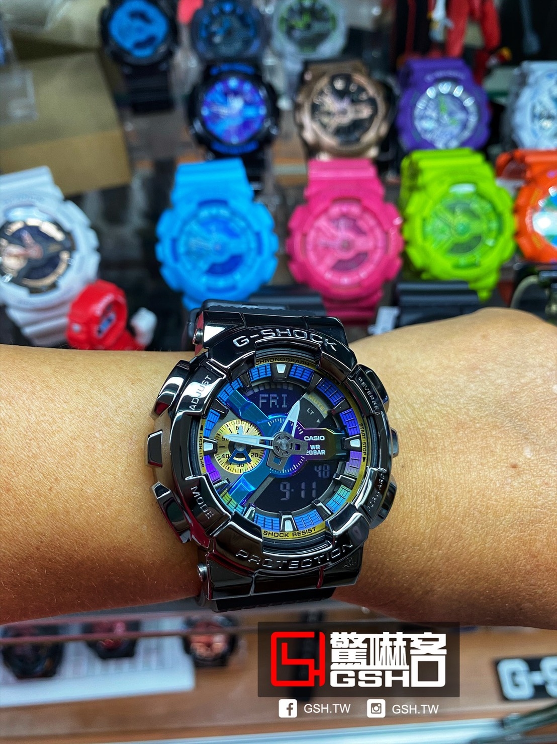 G-SHOCK 金屬改款數位雙顯運動錶 - 黑藍配色 GM-110B-1